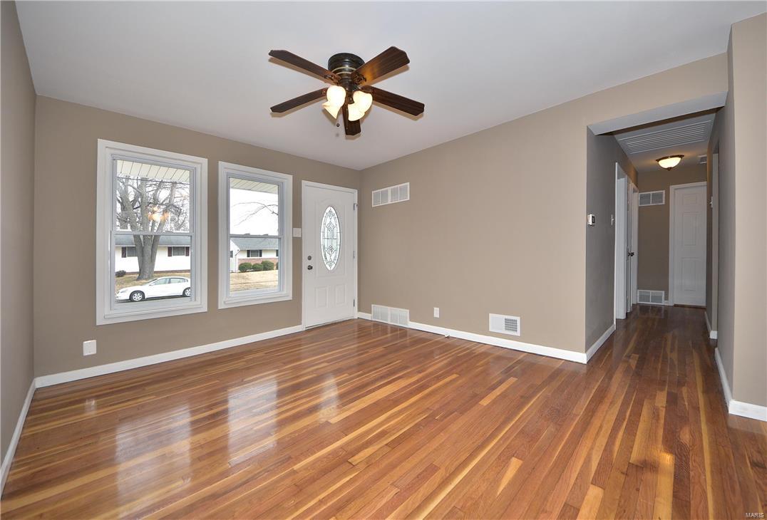 740 Mullanphy Road Florissant, MO 63031 - Photo 2 of 39 Gallery Image 2