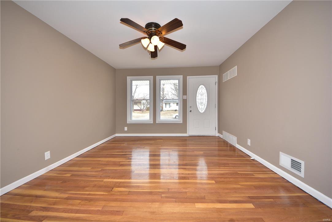 740 Mullanphy Road Florissant, MO 63031 - Photo 8 of 39 Gallery Image 8