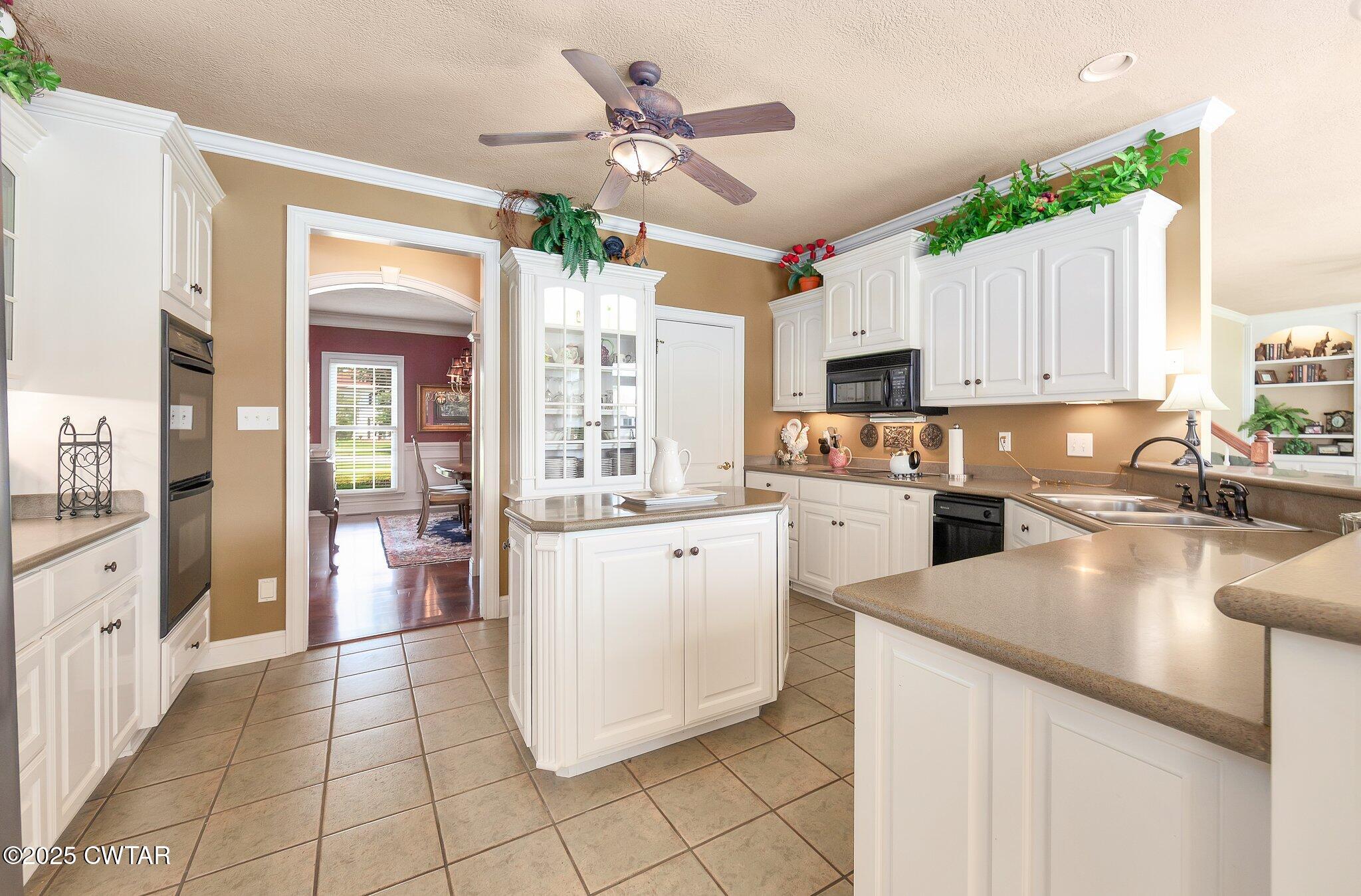 18 Admirals Pointe Jackson, TN 38305 - Photo 17 of 86 a kitchen with cabinets and window