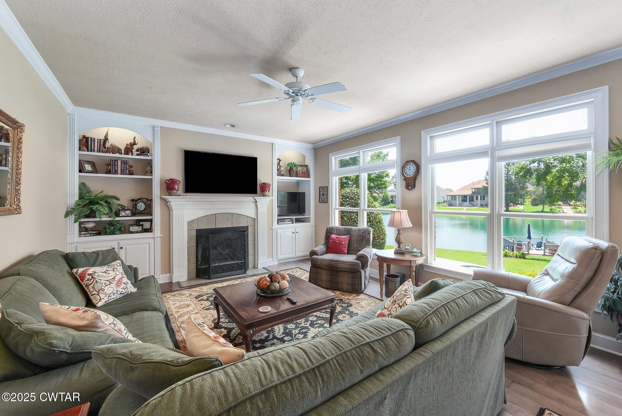 18 Admirals Pointe Jackson, TN 38305 - Photo 26 of 86 Living Room