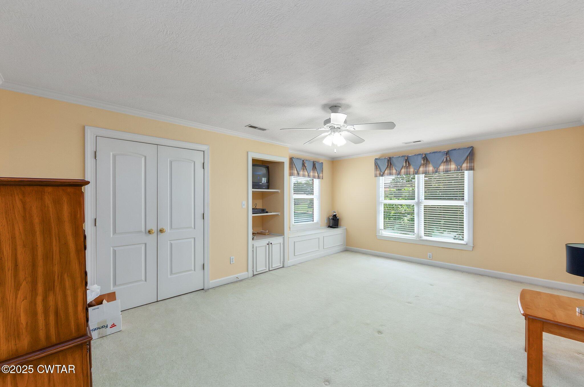 18 Admirals Pointe Jackson, TN 38305 - Photo 40 of 86 a view of an empty room with a window