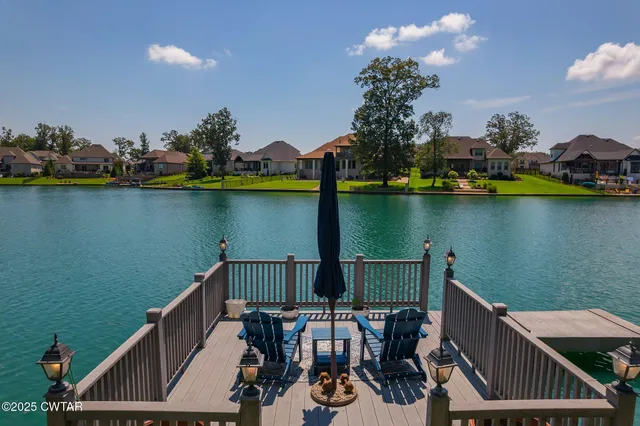 $799,900 | 18 Admirals Pointe, Jackson, TN 38305