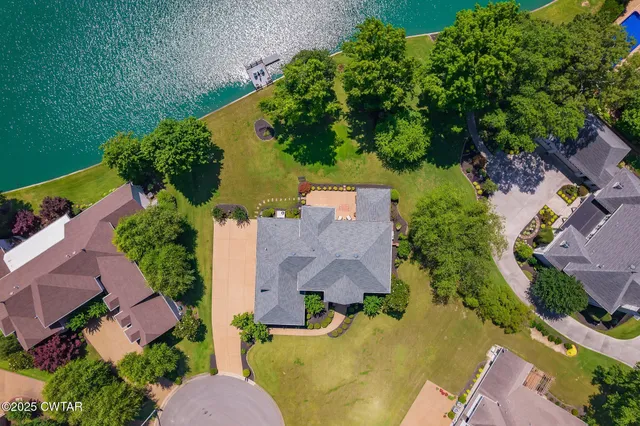 $799,900 | 18 Admirals Pointe, Jackson, TN 38305