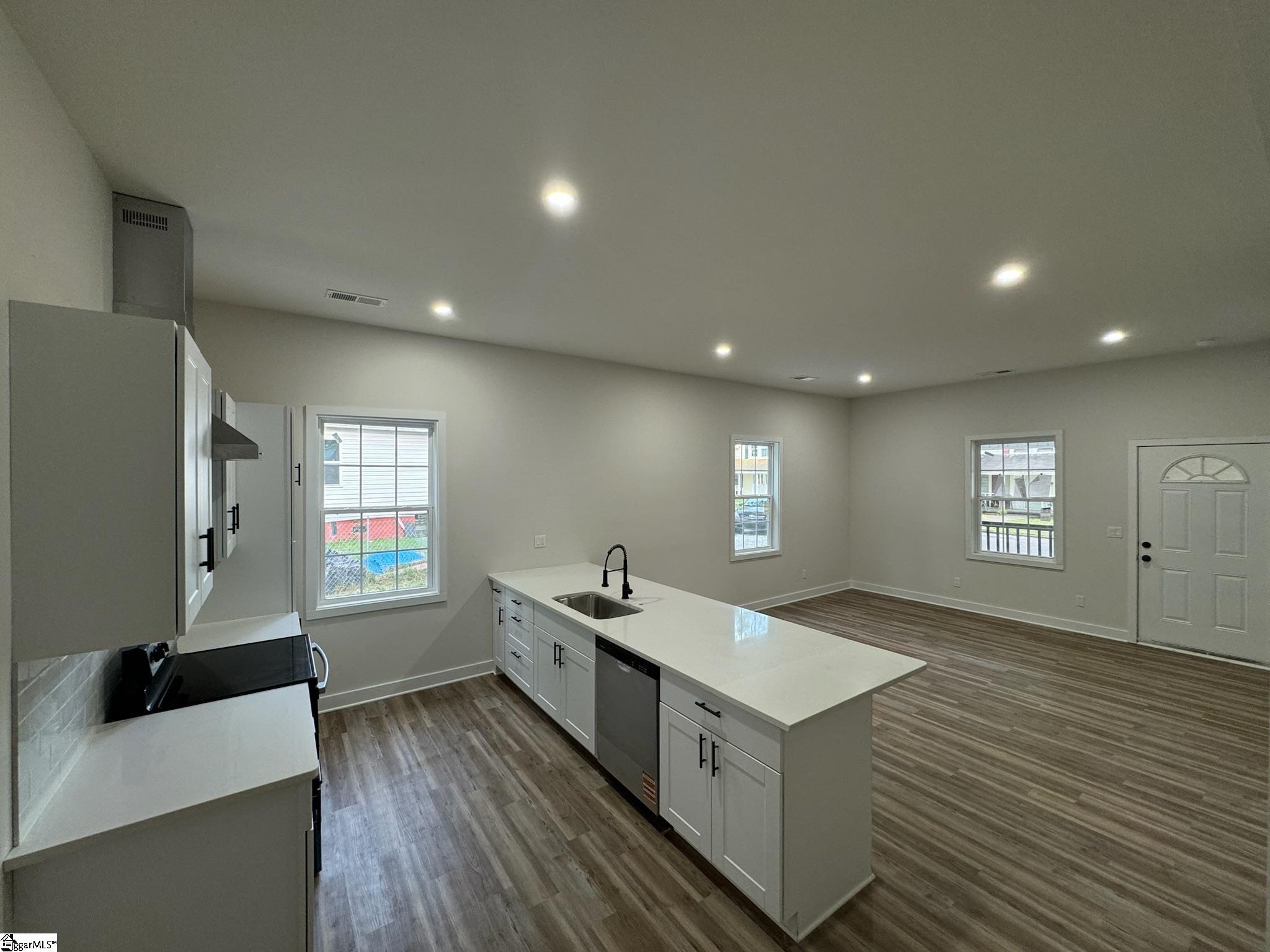 205 Magnolia Street Gaffney, SC 29340 - Photo 11 of 30