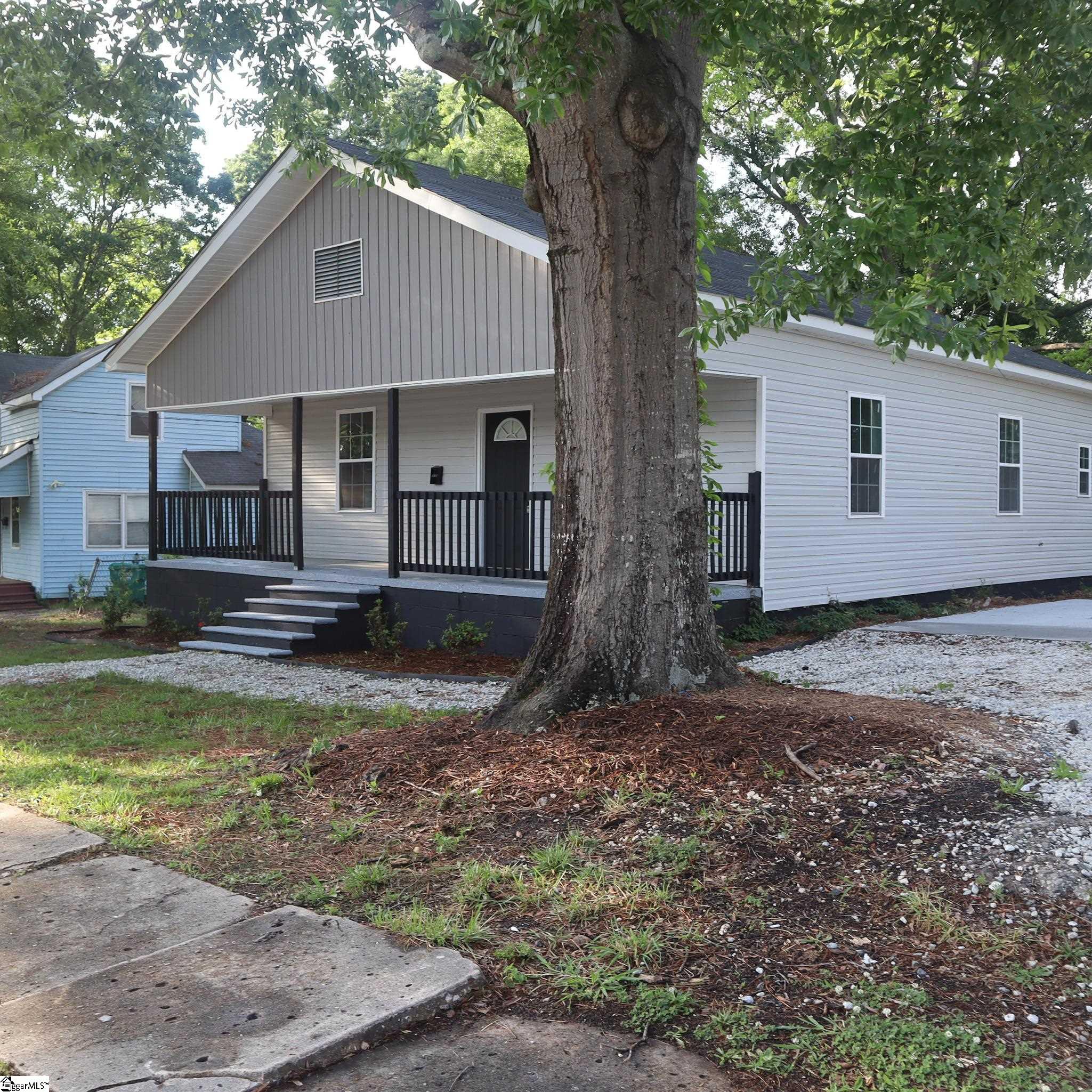 205 Magnolia Street Gaffney, SC 29340 - Photo 4 of 30