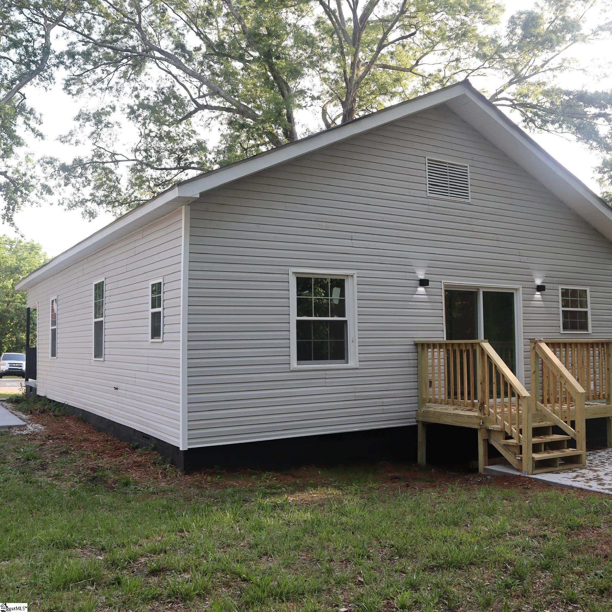 205 Magnolia Street Gaffney, SC 29340 - Photo 5 of 30