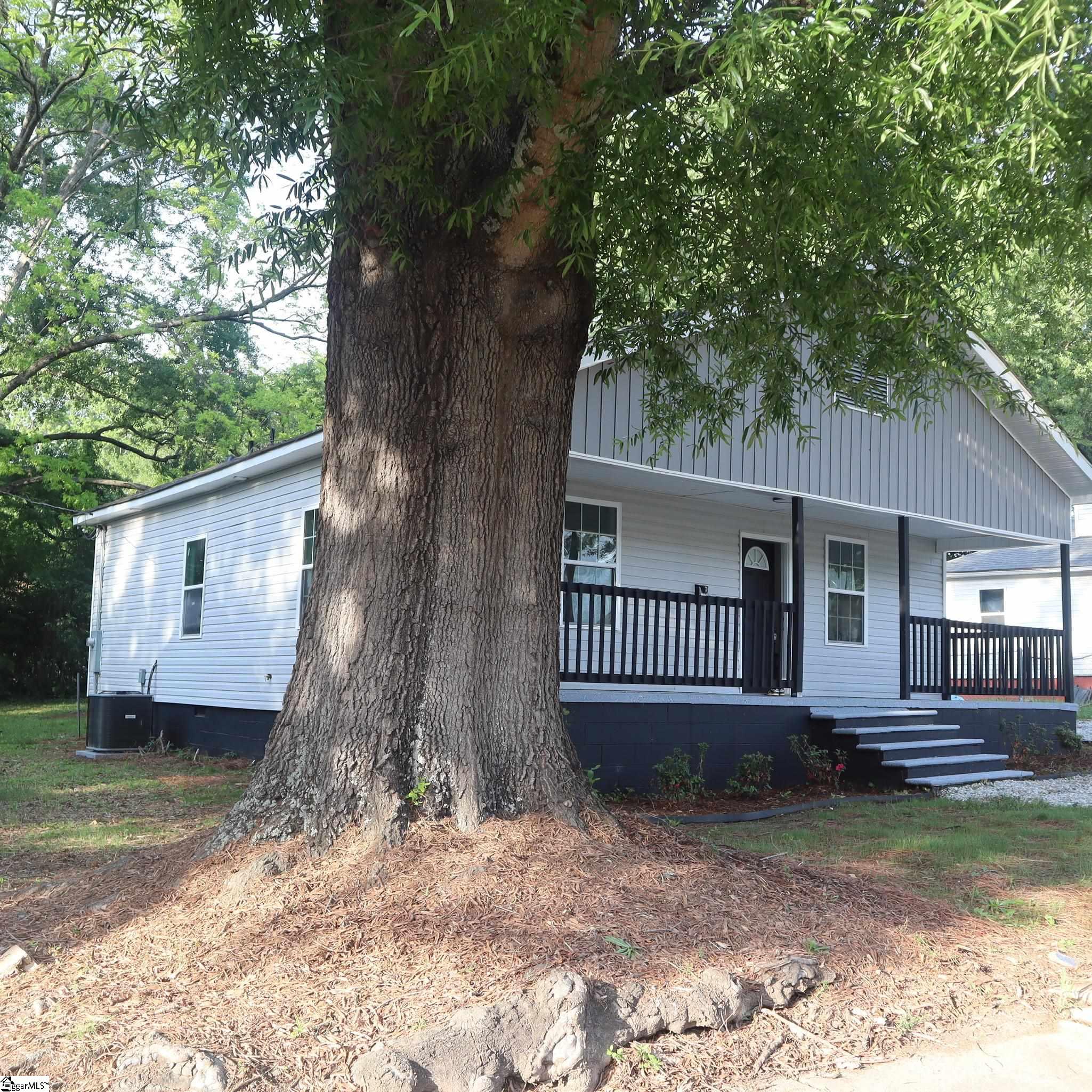 205 Magnolia Street Gaffney, SC 29340 - Photo 8 of 30