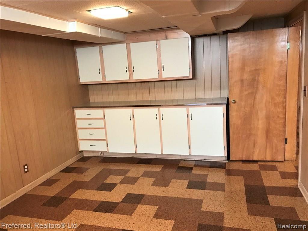 321 South Gulley Road Dearborn, MI 48124 - Photo 21 of 22