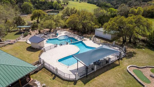 $1,079,000 | 125 Brown Saddle Cove, Driftwood, TX 78619