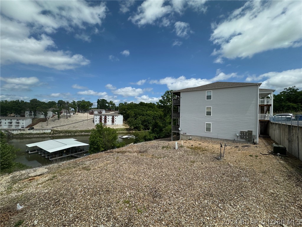 1091 Red Bud Road Osage Beach, MO 65065 - Photo 12 of 21