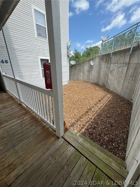 1091 Red Bud Road Osage Beach, MO 65065 - Photo 10 of 21