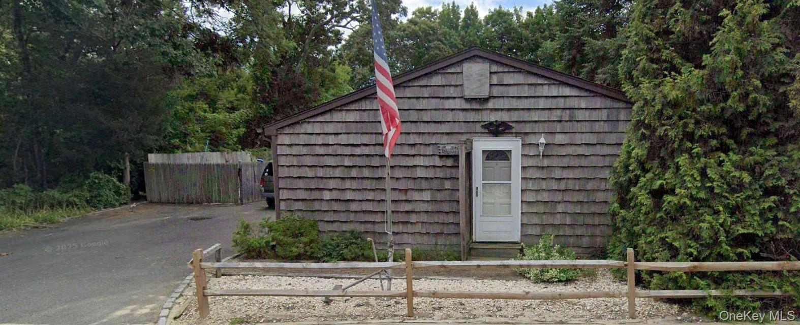 83 Old Country Road East Quogue, NY 11942 - Photo 1 of 2