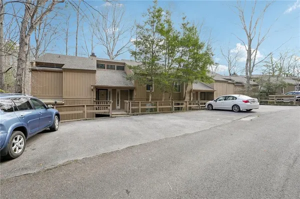 $318,000 | 135 Chestnut Rise Trail, Unit 441D, Big Canoe, GA 30143