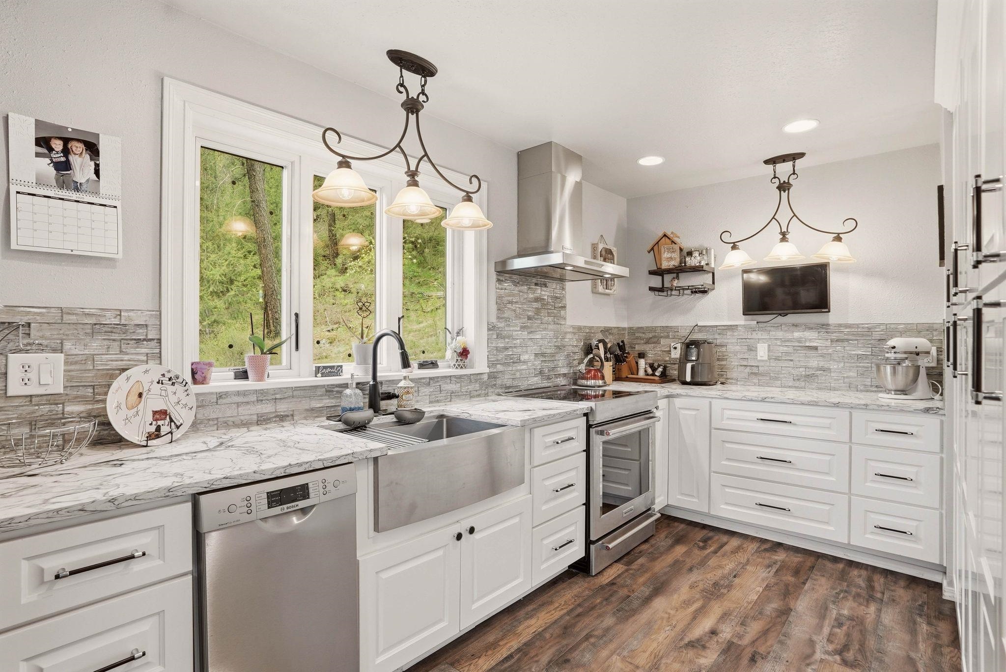 31965 Hawk Creek Ranch Road North Davenport, WA 99122 - Photo 8 of 34