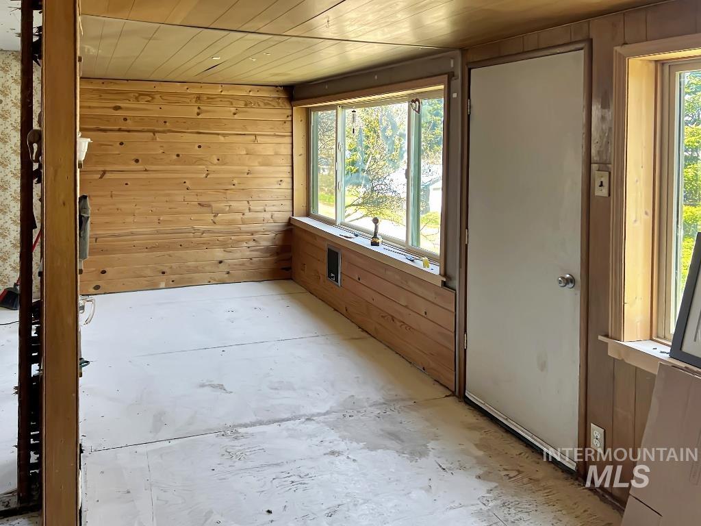 101 South Hillcrest Road Cascade, ID 83611 - Photo 12 of 15