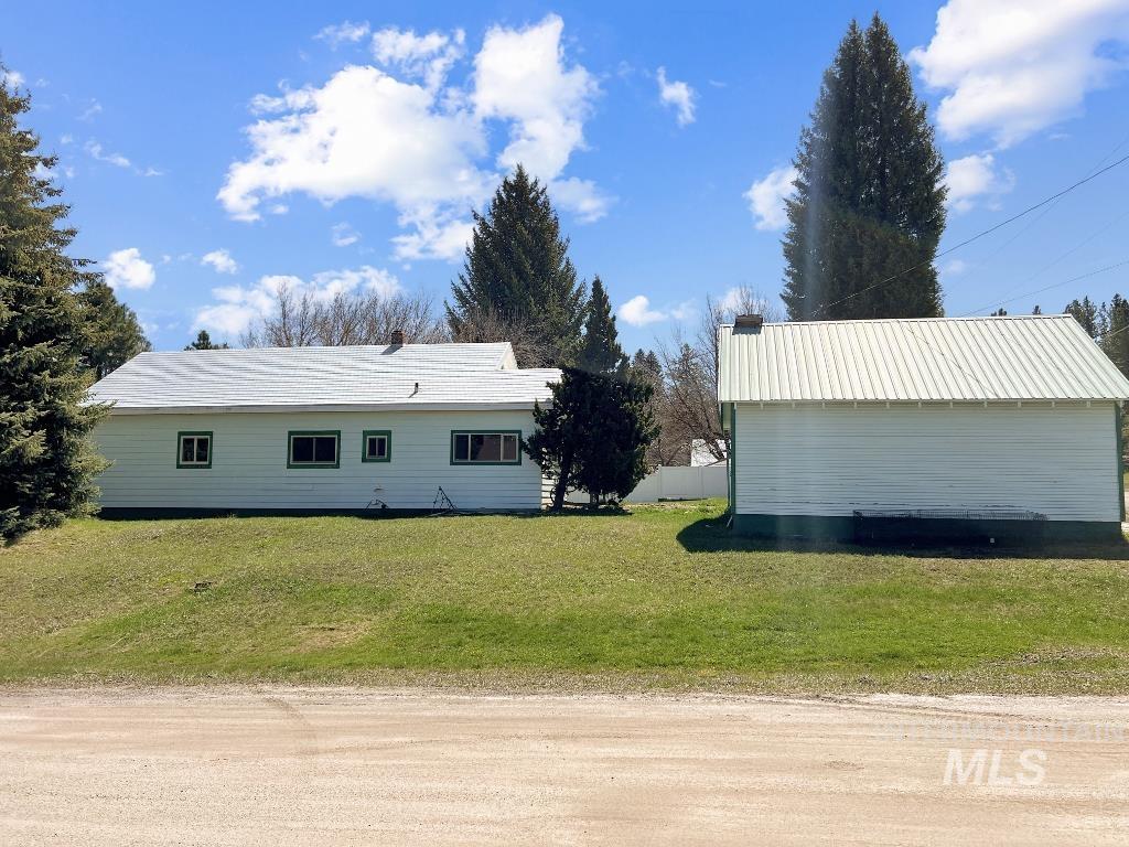 101 South Hillcrest Road Cascade, ID 83611 - Photo 4 of 15