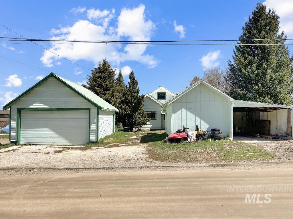 101 South Hillcrest Road Cascade, ID 83611 - Photo 6 of 15
