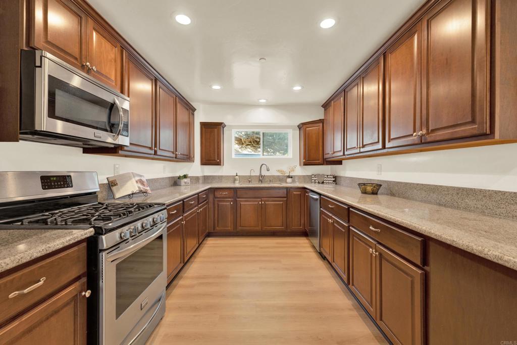 11941 Rocoso Road Lakeside, CA 92040 - Photo 16 of 54