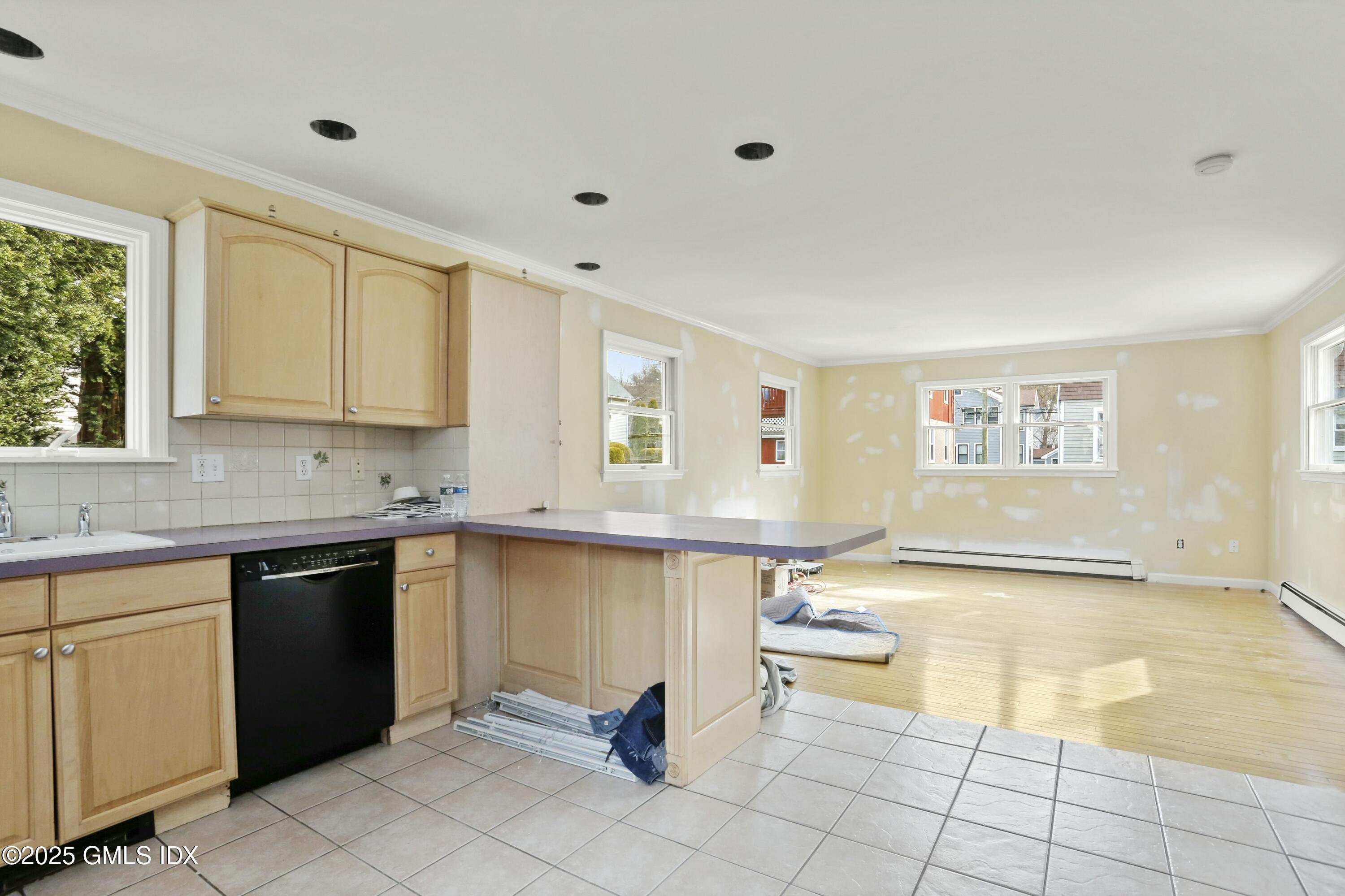 66.5 Prospect Street Greenwich, CT 06830 - Photo 11 of 17 tempImageL89i7f