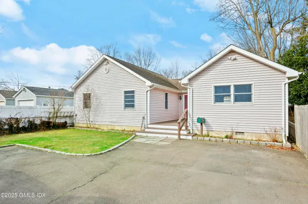 $3,995 | 66.5 Prospect Street, Greenwich, CT 06830