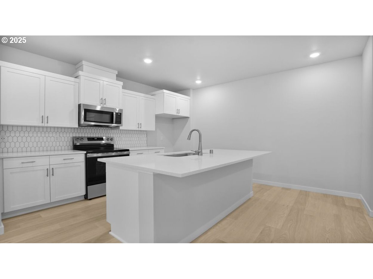 422 Southwest 32nd Street Battle Ground, WA 98604 - Photo 5 of 17