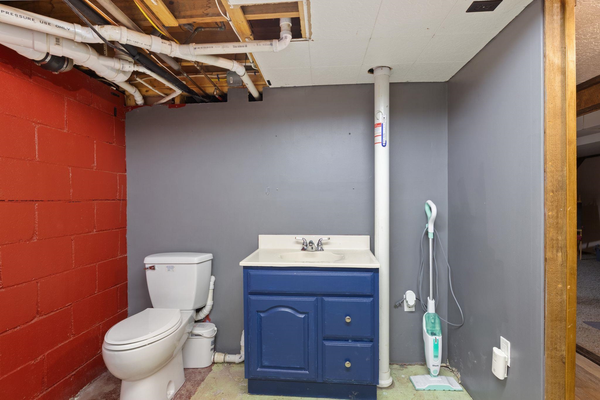 15 Schley Street Rochester, NH 03867 - Photo 19 of 29