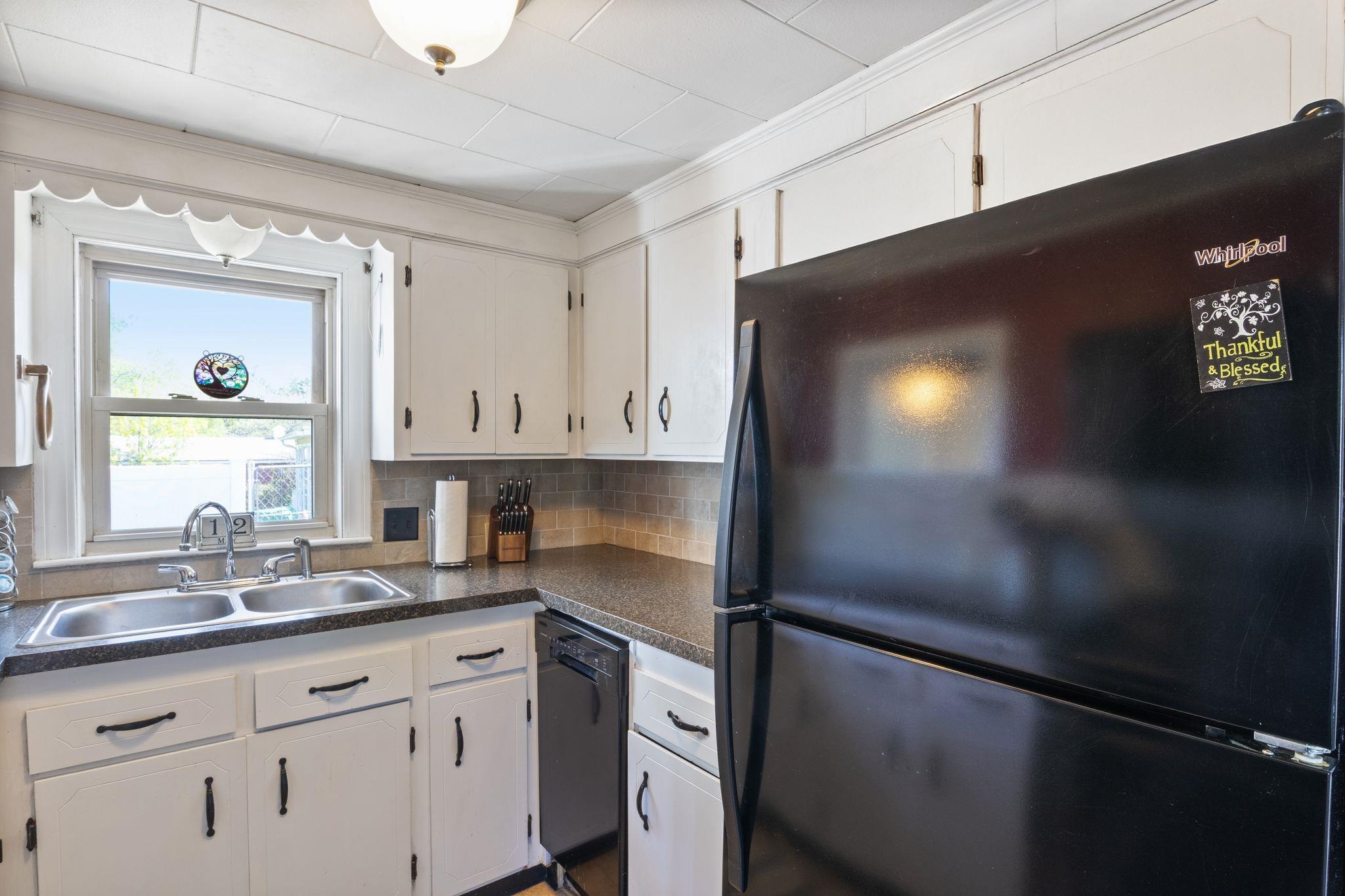 15 Schley Street Rochester, NH 03867 - Photo 5 of 29