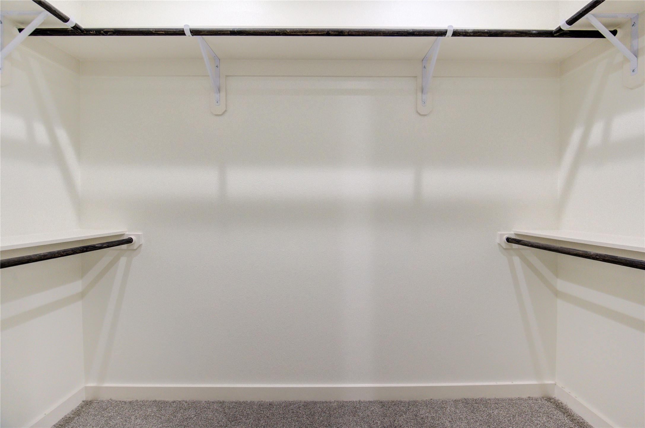 2903 El Fenice Lane Houston, TX 77057 - Photo 21 of 42 a bathroom with a shower