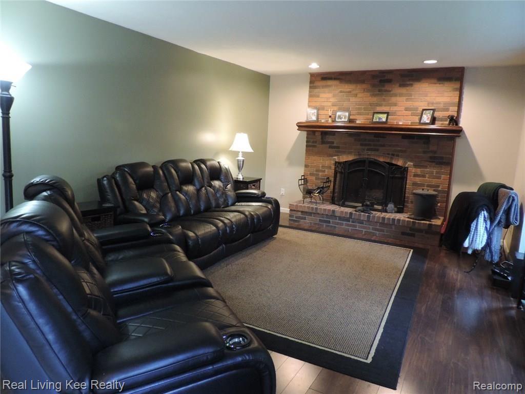 295 Whitney Drive Rochester Hills, MI 48307 - Photo 14 of 42