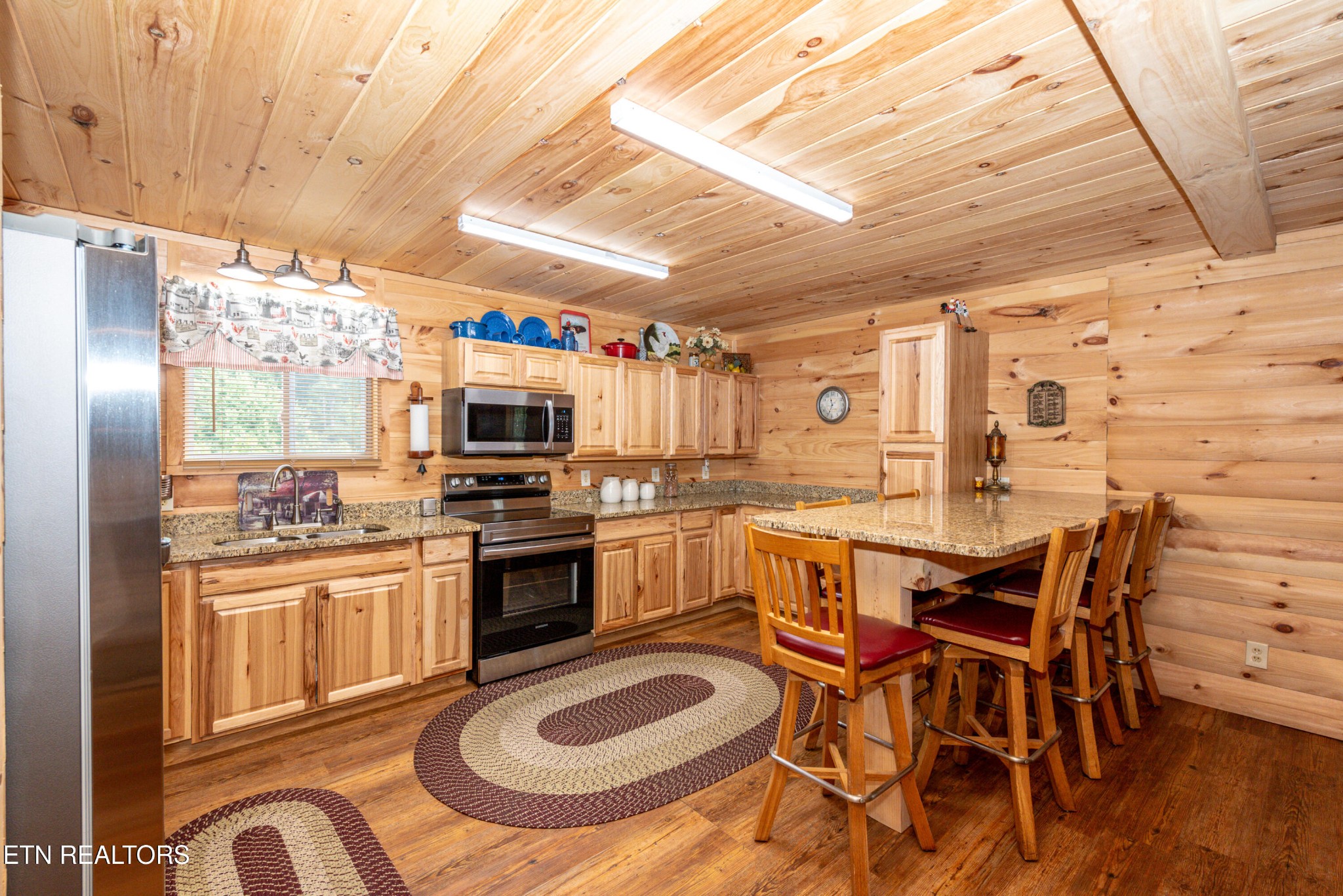 985 Swannsylvania Road Dandridge, TN 37725 - Photo 15 of 52 Gallery Image 15