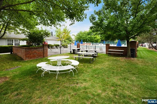 $3,100 | 250 Larch Lane, Mahwah, NJ 07430