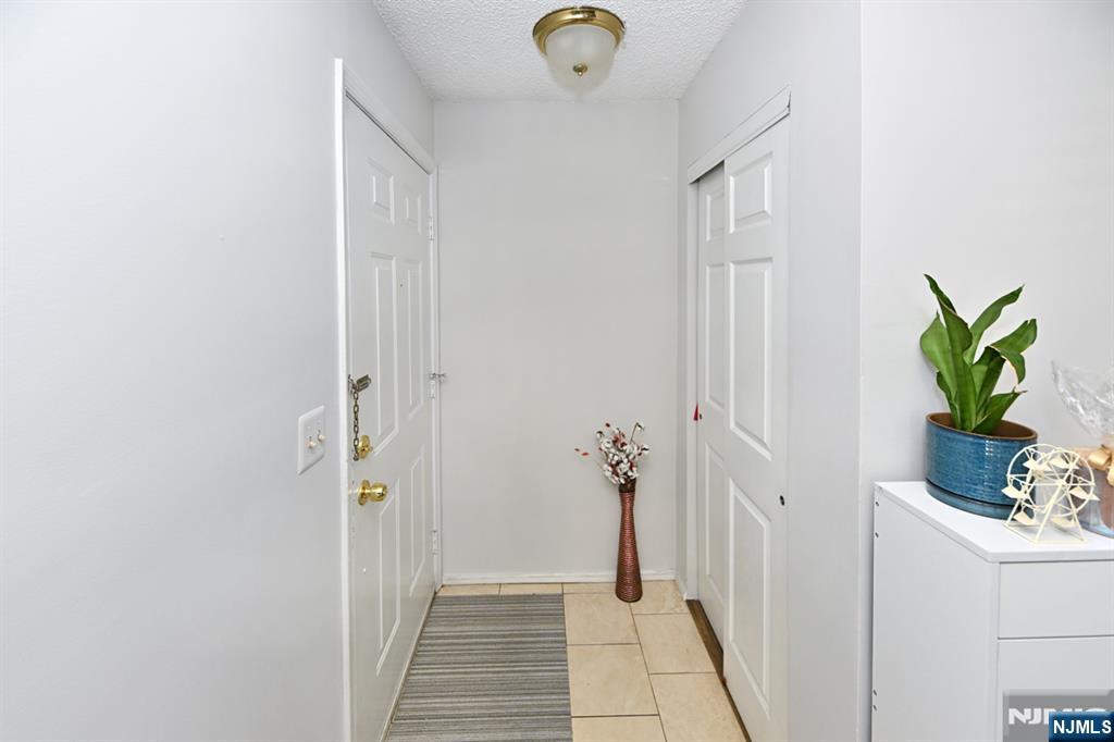 250 Larch Lane Mahwah, NJ 07430 - Photo 5 of 24 a view of a hallway
