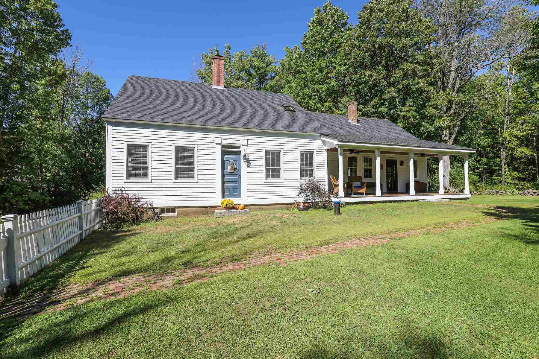 34 McKenzie Road Loudon, NH 03307 - Photo 2 of 40