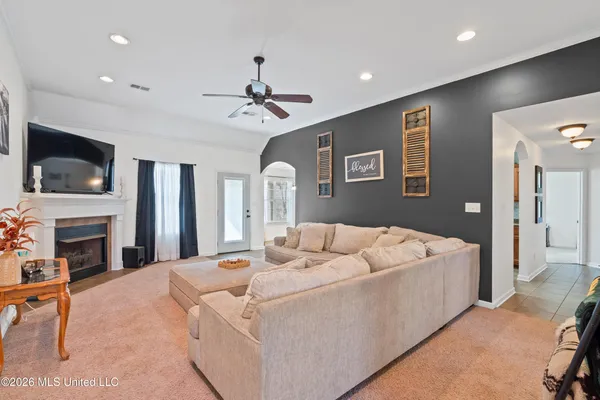 $340,000 | 695 Robertson Way, Hernando, MS 38632