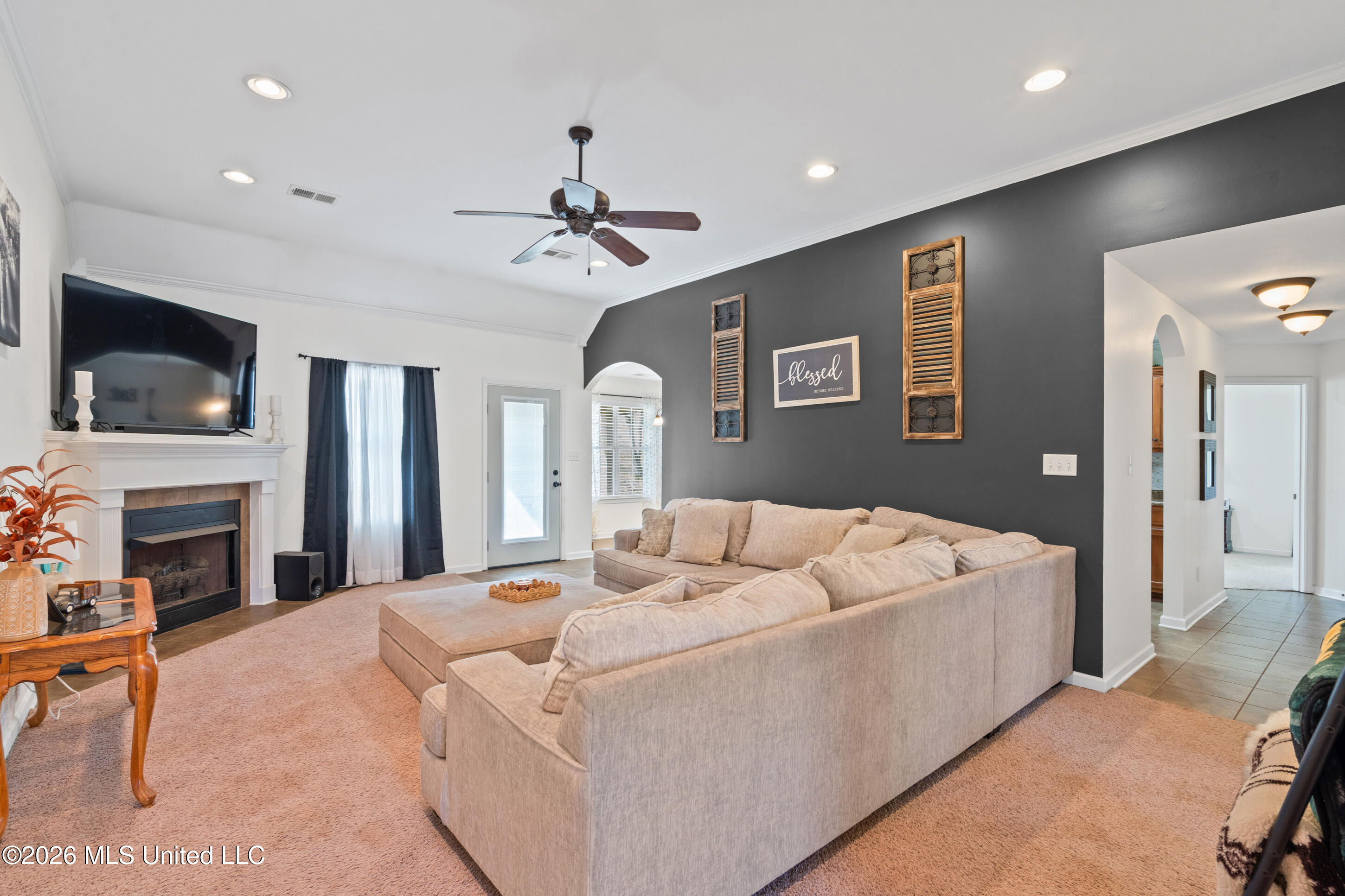 695 Robertson Way Hernando, MS 38632 - Photo 2 of 30 6__dsc2238_print