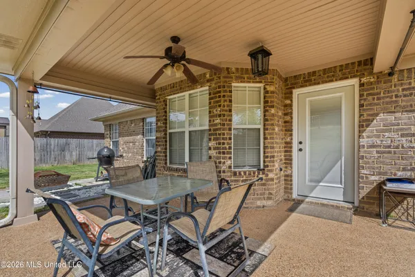 $340,000 | 695 Robertson Way, Hernando, MS 38632