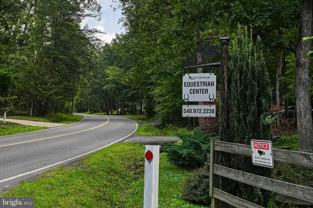 $458,500 | 222 Battlefield Road, Locust Grove, VA 22508