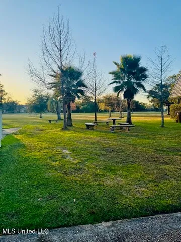 $1,250 | 590 Royal Oak Drive, Unit 13, Pass Christian, MS 39571