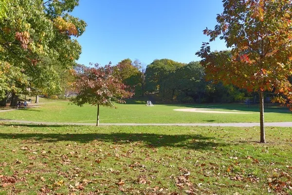 $3,395 | 1805 Beacon Street, Unit A, Brookline, MA 02445