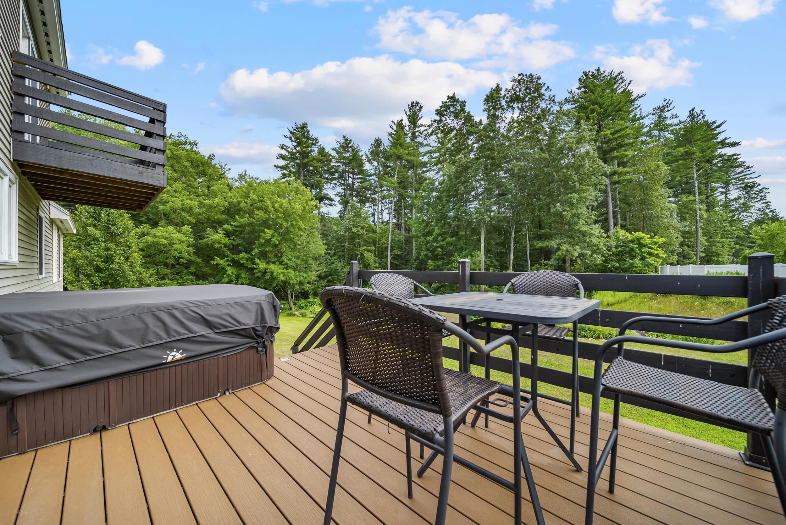 69 Litchfield Road Londonderry, NH 03053 - Photo 32 of 41