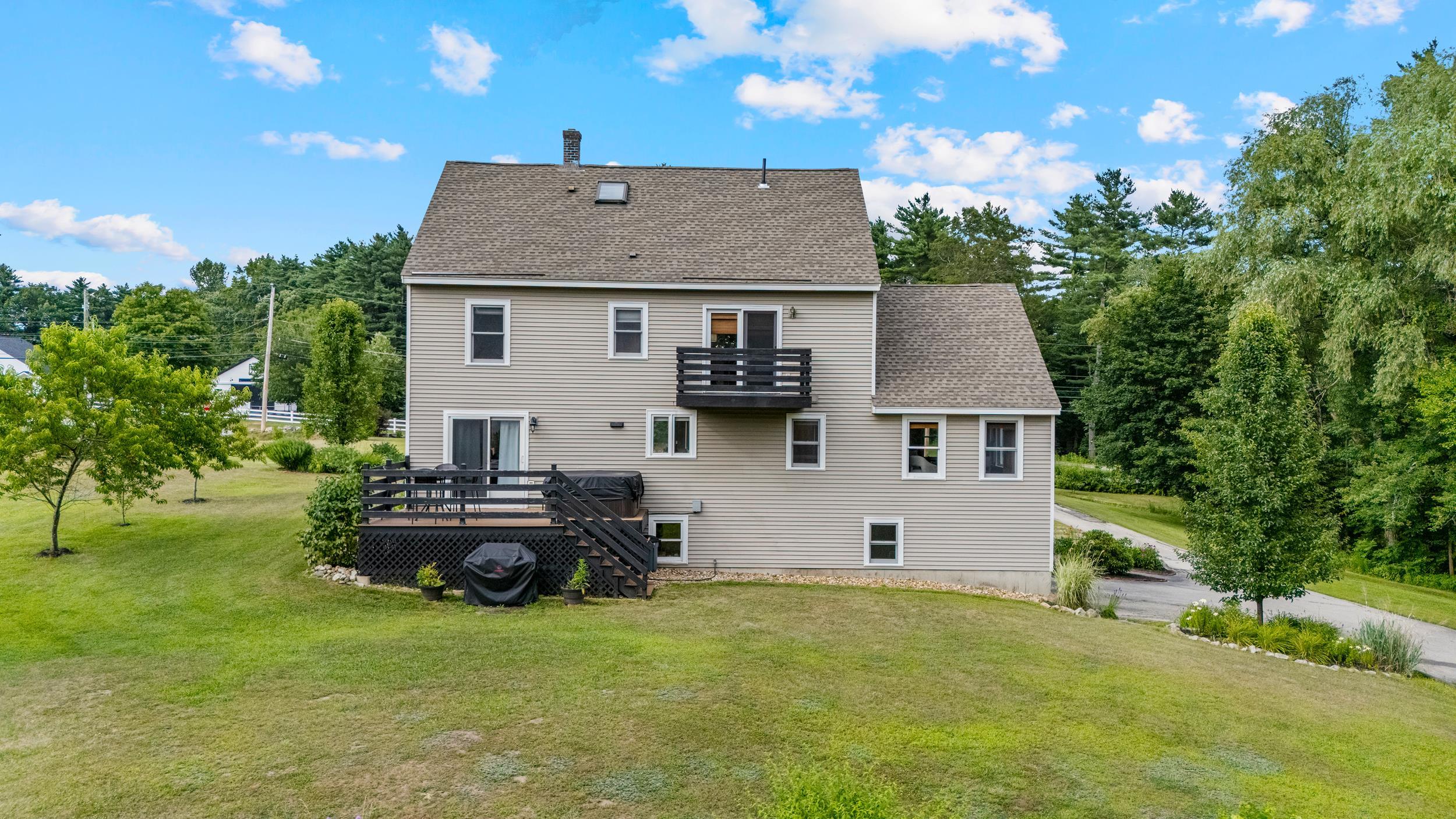 69 Litchfield Road Londonderry, NH 03053 - Photo 35 of 41