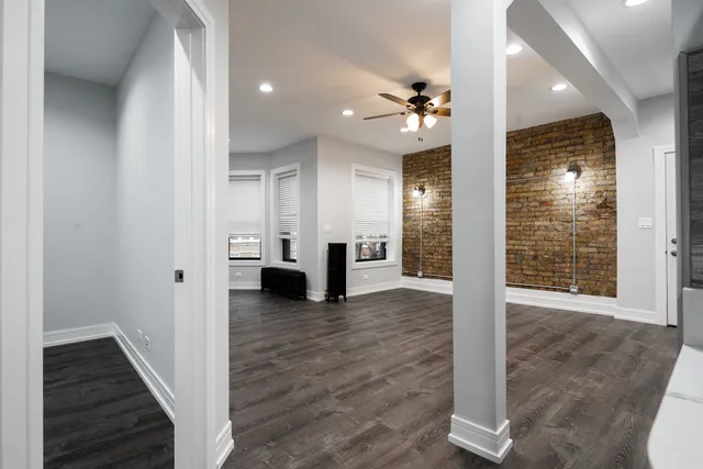 $2,333 | 6101 North Winthrop Avenue, Unit 1, Chicago, IL 60660