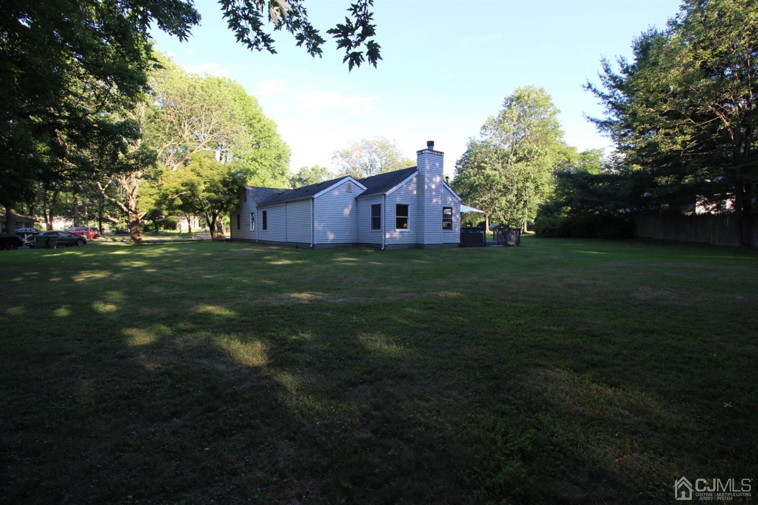 26 Homestead Road Edison, NJ 08820 - Photo 31 of 34 a house view with garden space