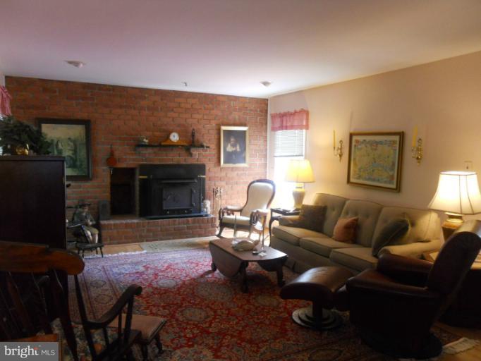 1042 Hook Road Westminster, MD 21157 - Photo 6 of 26 Family Room