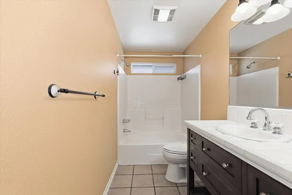 $465,000 | 1238 Fiori Avenue, Modesto, CA 95350