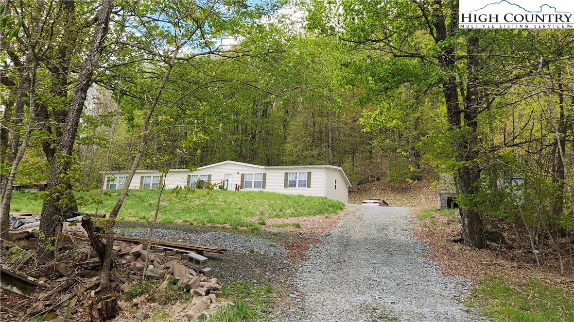 891 Rainbow Trail Boone, NC 28607 - Photo 2 of 24 Gallery Image 2