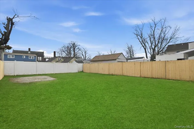 $649,999 | 160 Argyle Avenue, Uniondale, NY 11553