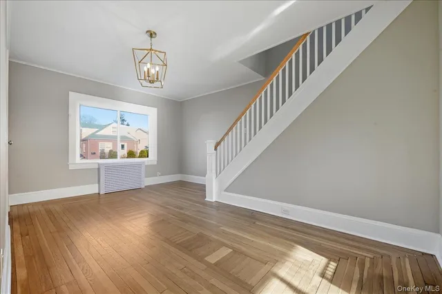 $649,999 | 160 Argyle Avenue, Uniondale, NY 11553