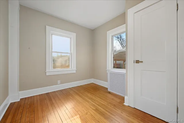 $649,999 | 160 Argyle Avenue, Uniondale, NY 11553