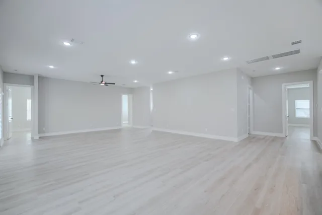 $380,000 | 2618 Piemonte Avenue Cir Spring, Spring, TX 77388